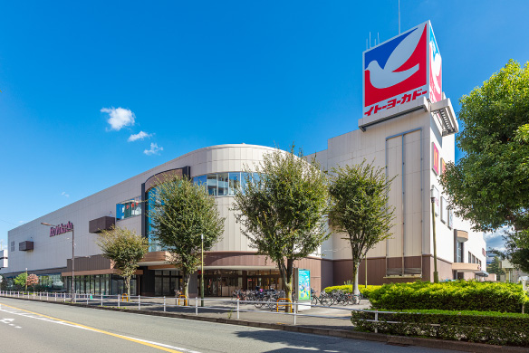 イトーヨーカドー国領店（約1,800m）