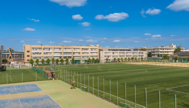 市立浦和南高等学校（2,030m／徒歩26分）