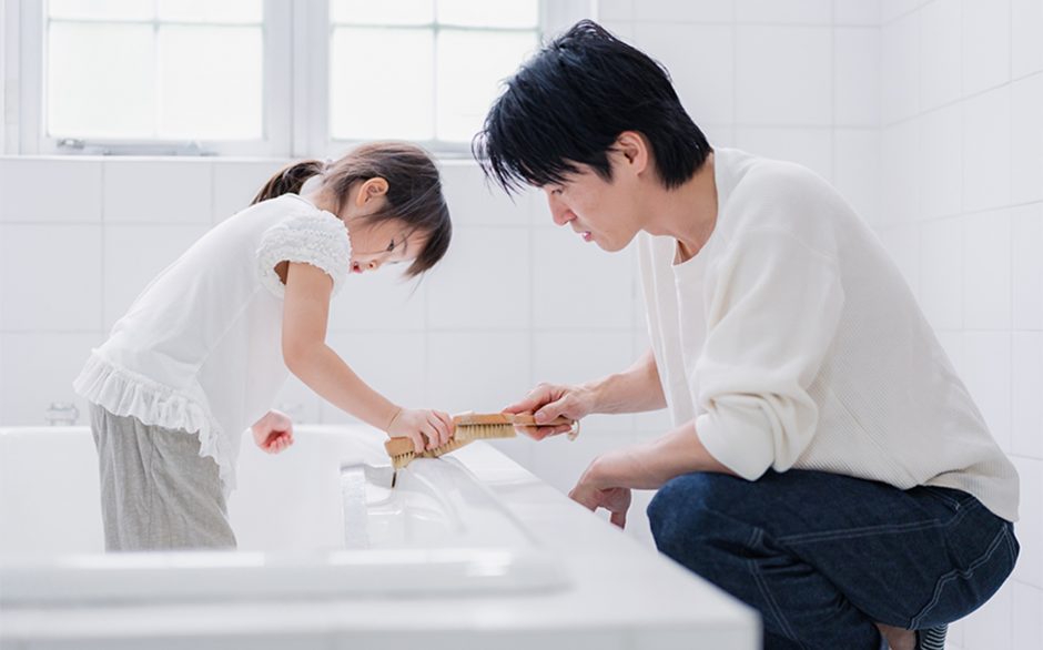 お風呂掃除で知っておきたい掃除の手順と汚れの落とし方 | くらしのレシピ | お役立ちコラム | 【公式】THE LIONS 大京の新築・分譲 ...